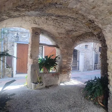 Il Borgo - Ulivo Villanova d'Albenga